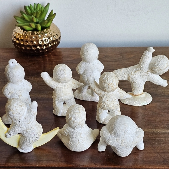 Rare Original Vintage Glitter Snow Babies Ornament Figures Set of 8 - Picture 10 of 15